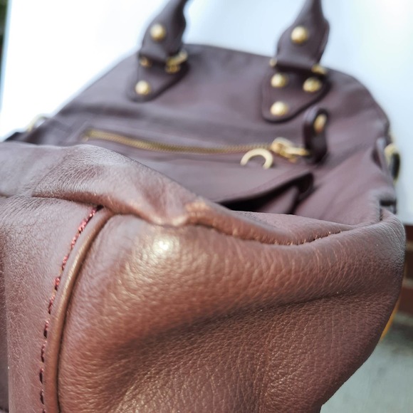 Emma Fox | Burgundy Leather Shoulder Bag - Picture 5 of 13